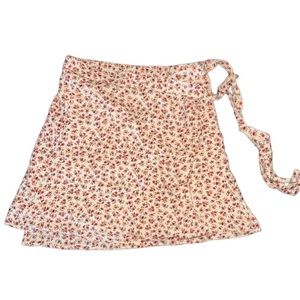 White Flower Pattern Wrap Skirt